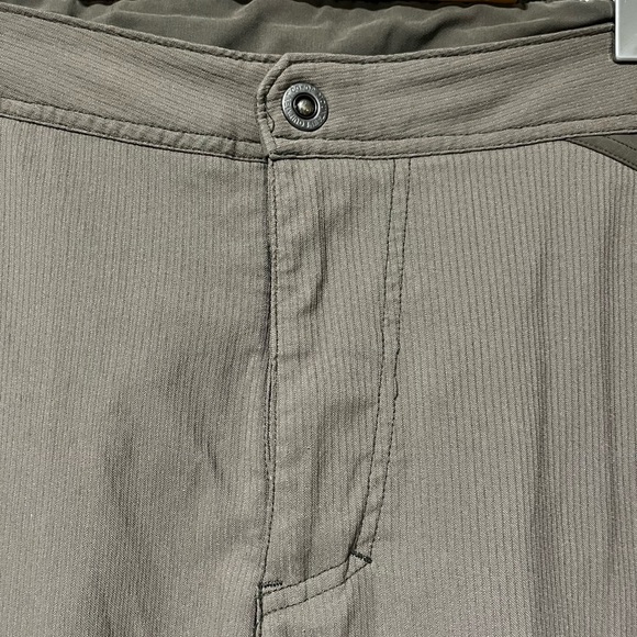 Mountain Equipment Co-op (MEC) Men’s Hiking Shorts, Size 38 - Olive Green - Picture 13 of 15